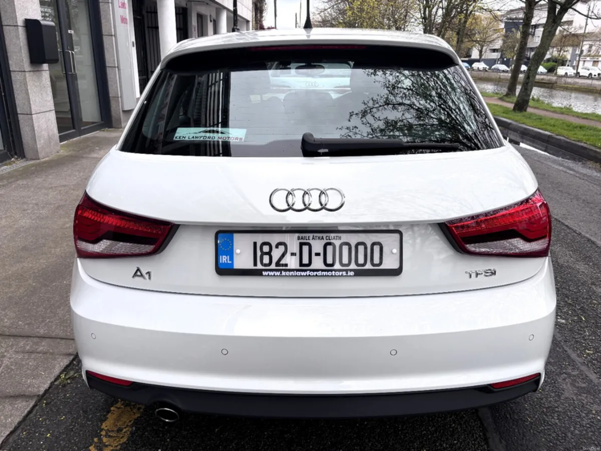 Audi A1 1.0 Tfsi SPORT LEATHER AUTO 5DR - Image 4