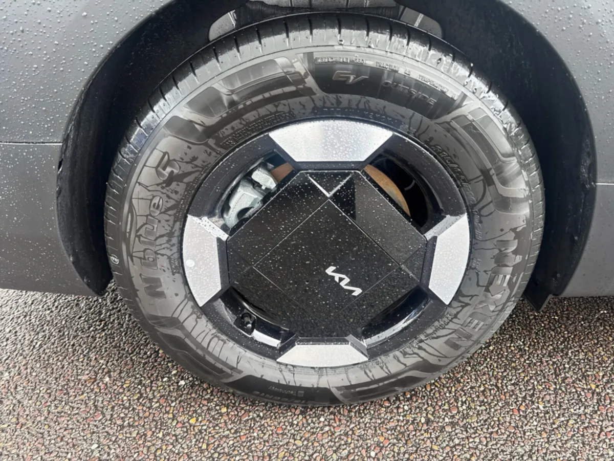 Kia PV5 Cargo K2 71.6KW/H - Image 4