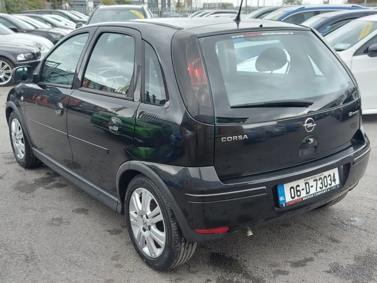 Opel Corsa CLUB 1.2I 16V 5DR - Image 2