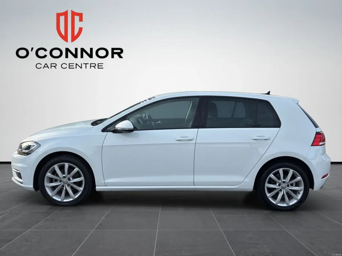 Volkswagen Golf So easy to drive, even your fella - Image 2