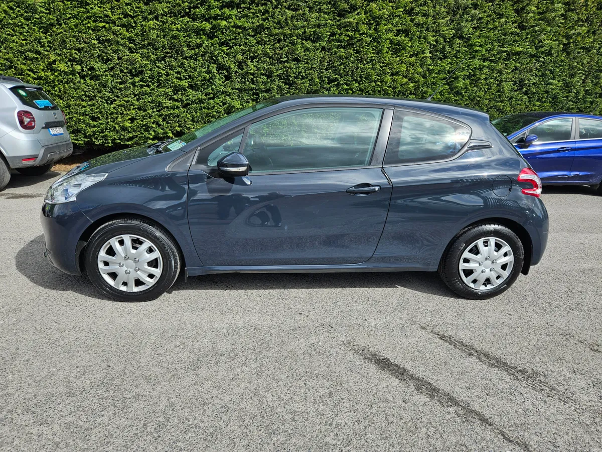 Peugeot 208 2015 1.0 vvti Access 72000 kms - Image 2