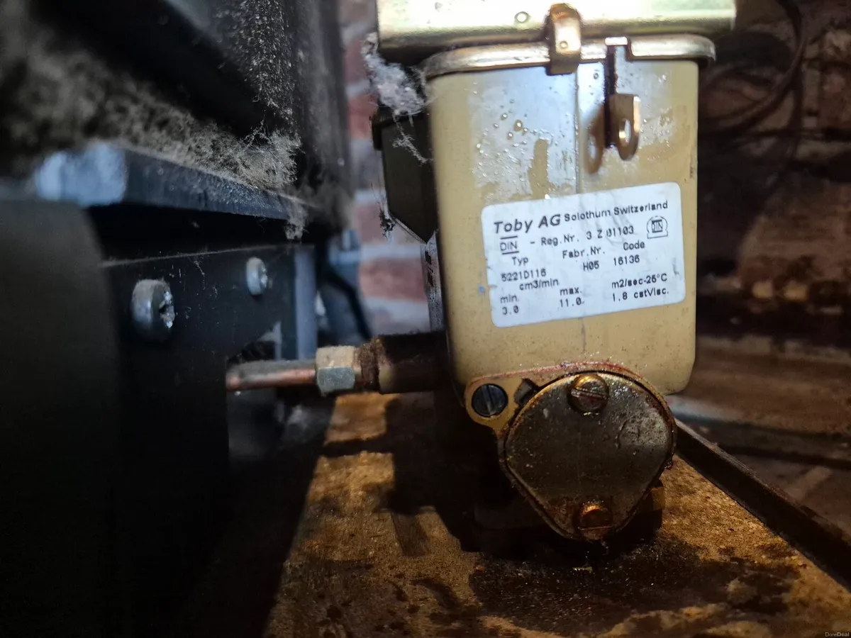 Toyota Yaris 2017 - Image 2