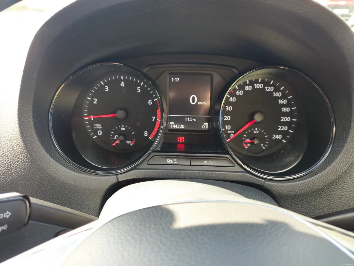 Volkswagen Polo 2015 - Image 4