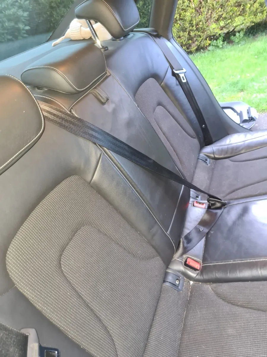 Audi A4 2011 - Image 6
