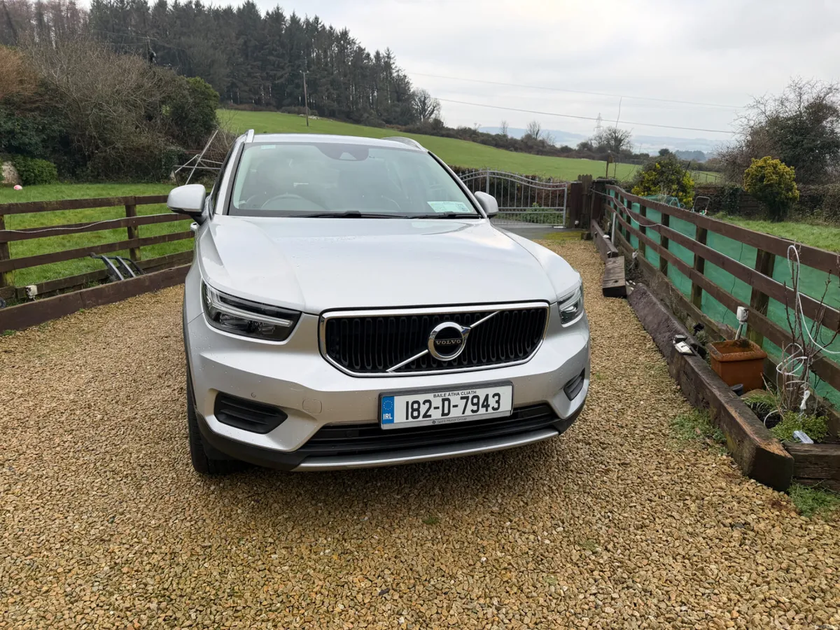 Volvo XC40 2.0 D AWD 2018 - Image 2