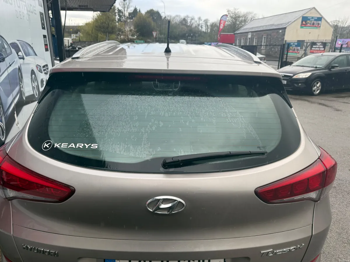 HYUNDAI TUSCON TAXED/NCTD  SERVICE HISTORY - Image 4