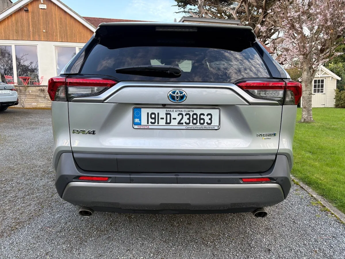 Toyota RAV4 2019 - Image 2
