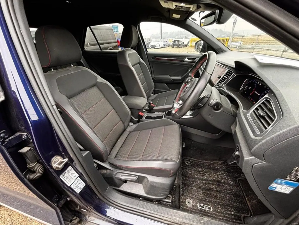 Volkswagen T-Roc 202 TDI Sport - Image 2