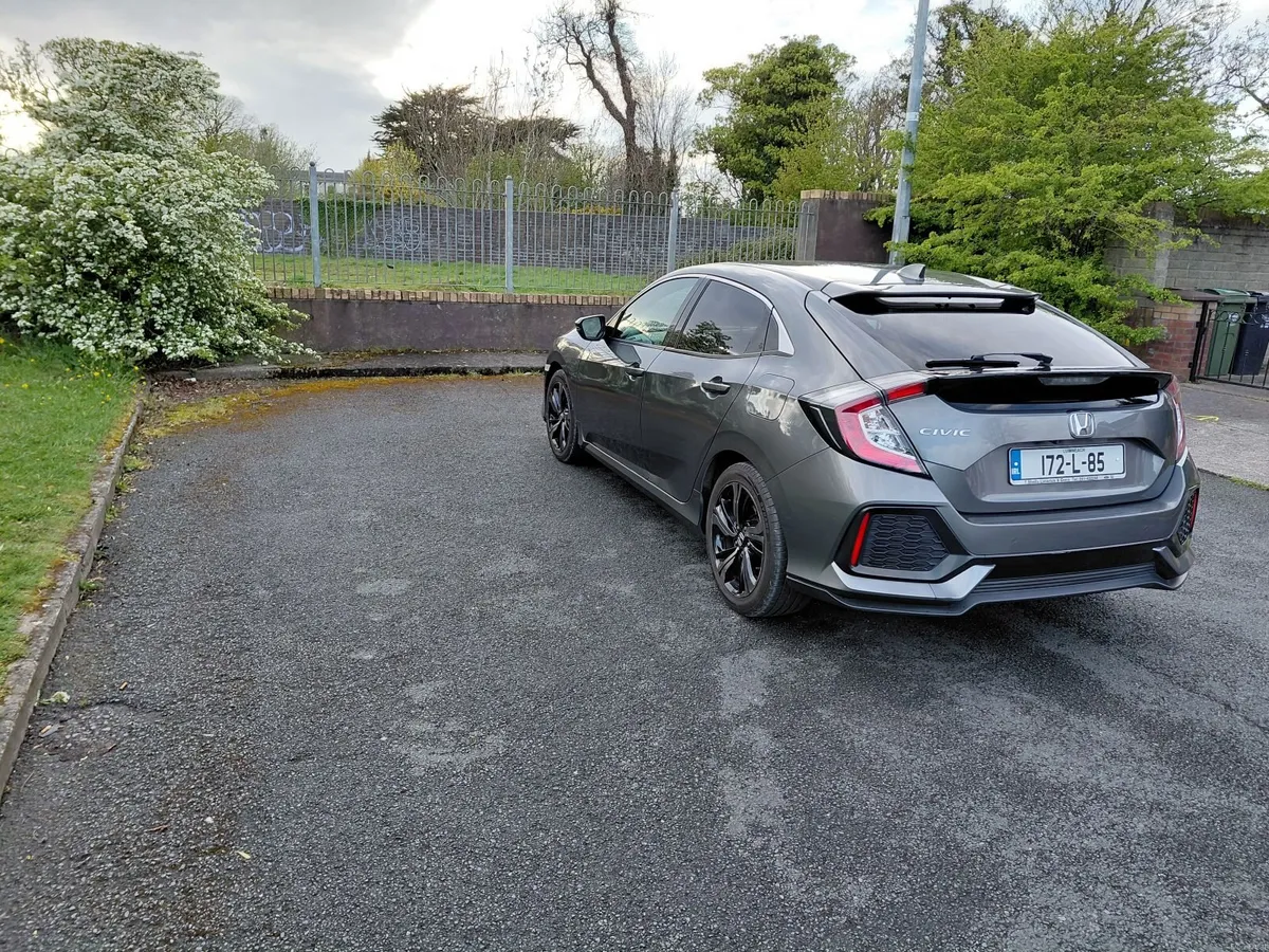 Honda Civic 2017 - Image 4