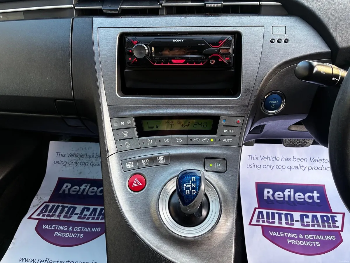 Toyota Prius 2013 Hybrid Automatic - Image 4