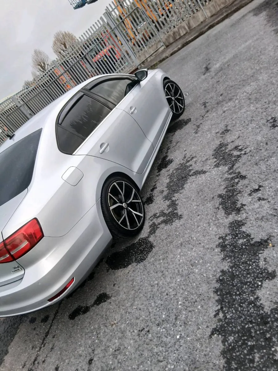 Volkswagen Jetta 2.0Gt Tdi 150hp - Image 4