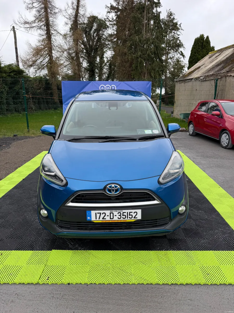 Toyota Sienta 2017 Automatic Hybrid - Image 1