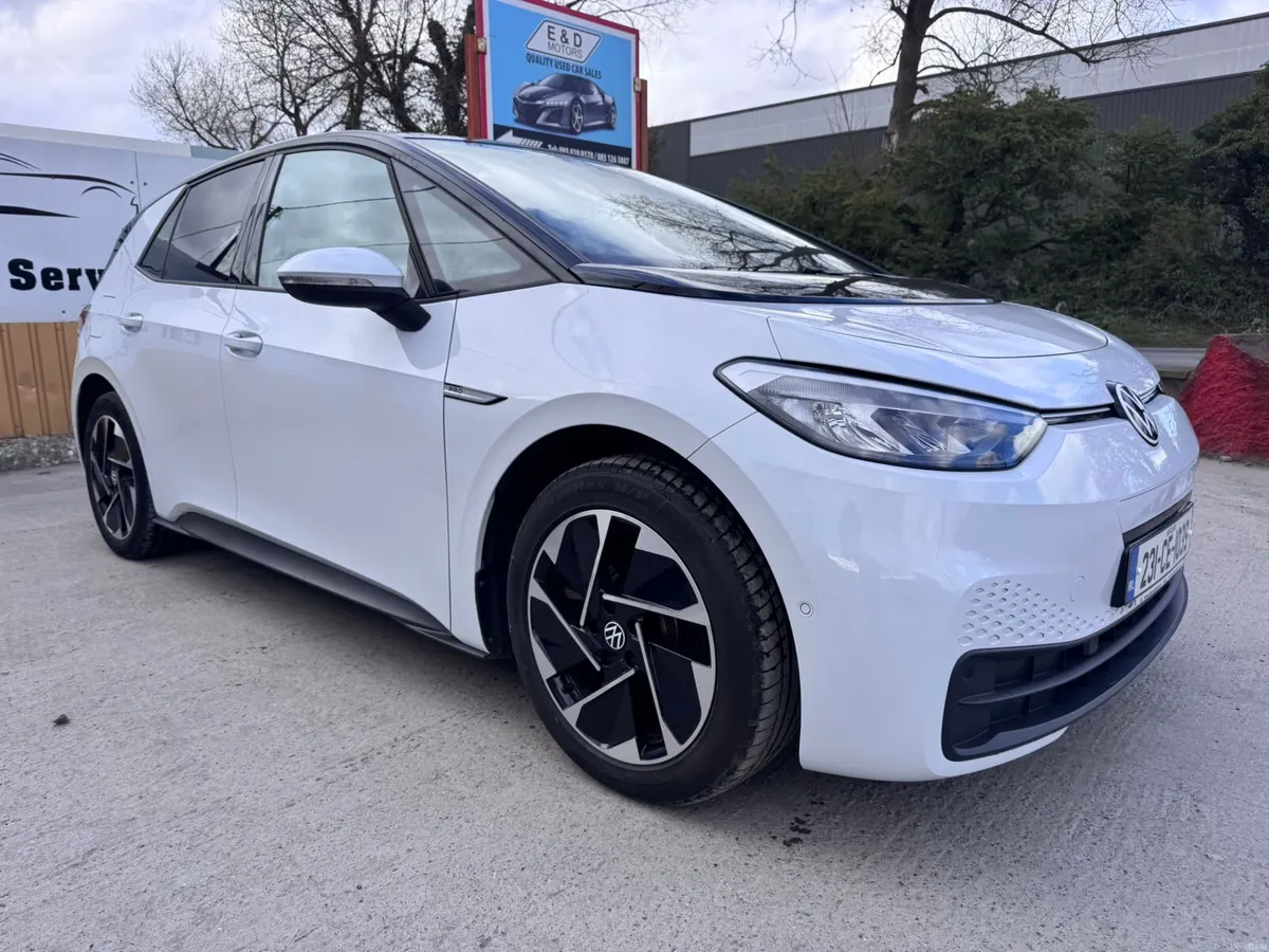 231 VW ID.3 Life 204HP 62.00 kWh Warranty - Image 4