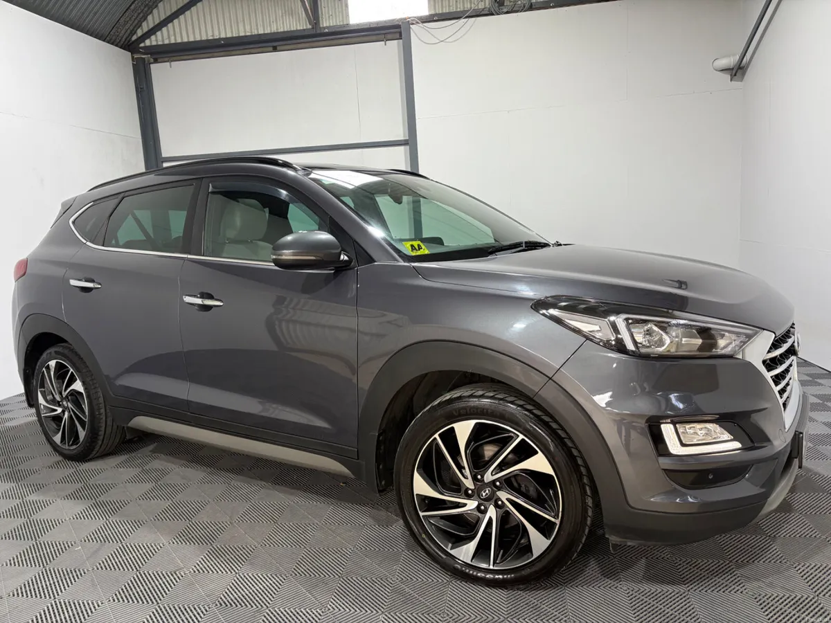 19 Hyundai Tucson Premium 1.6 CRDi 115Bhp - Image 1