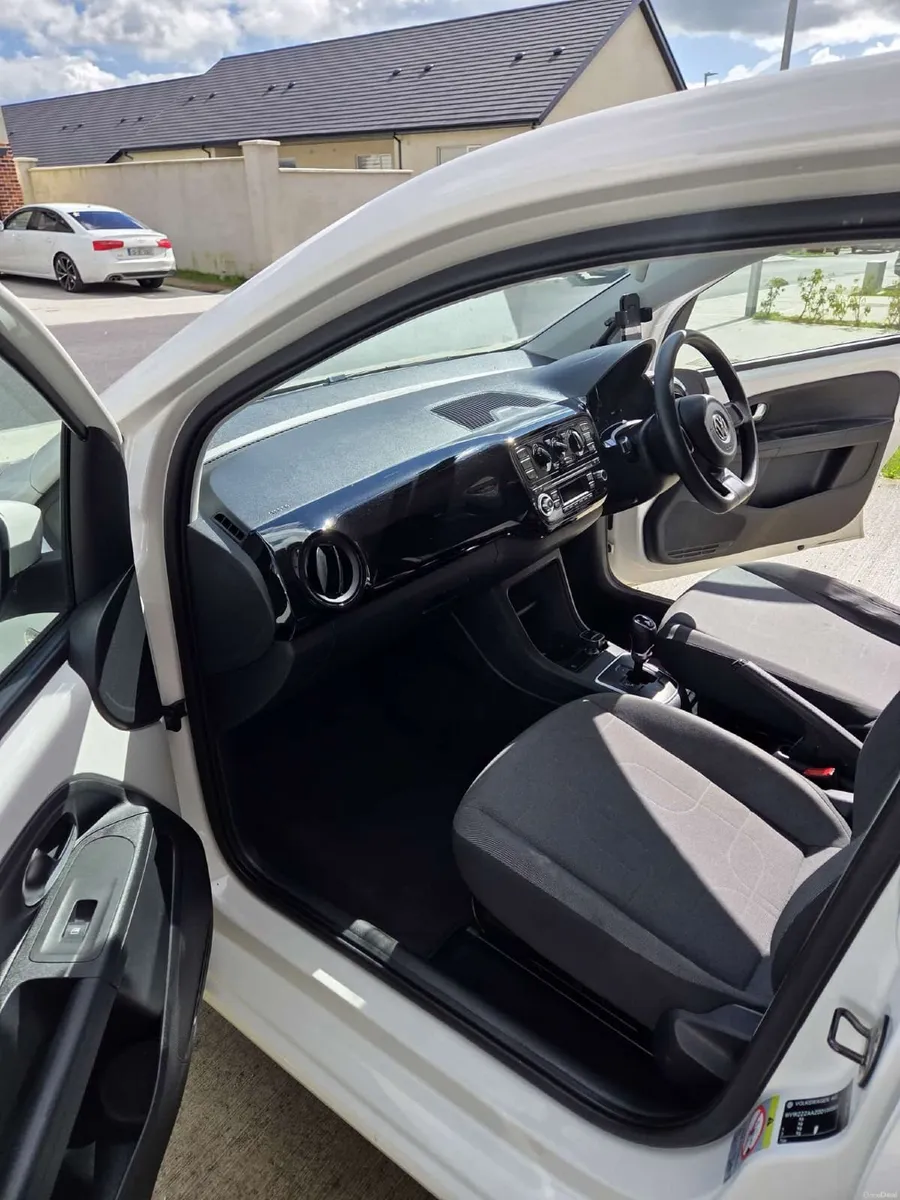 Volkswagen up! 2013 - Image 4