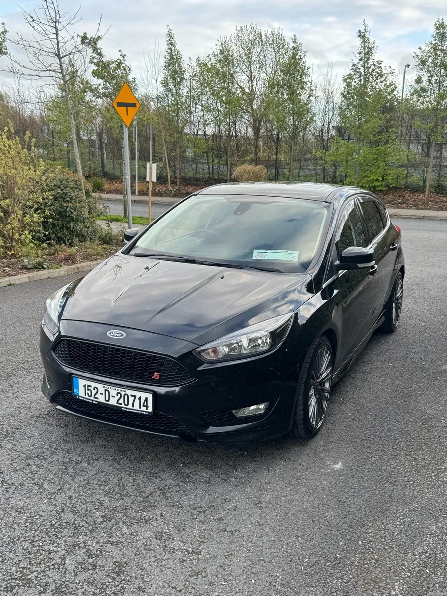 Ford Focus ST-line 2.0 Diesel 190bhp - Image 4