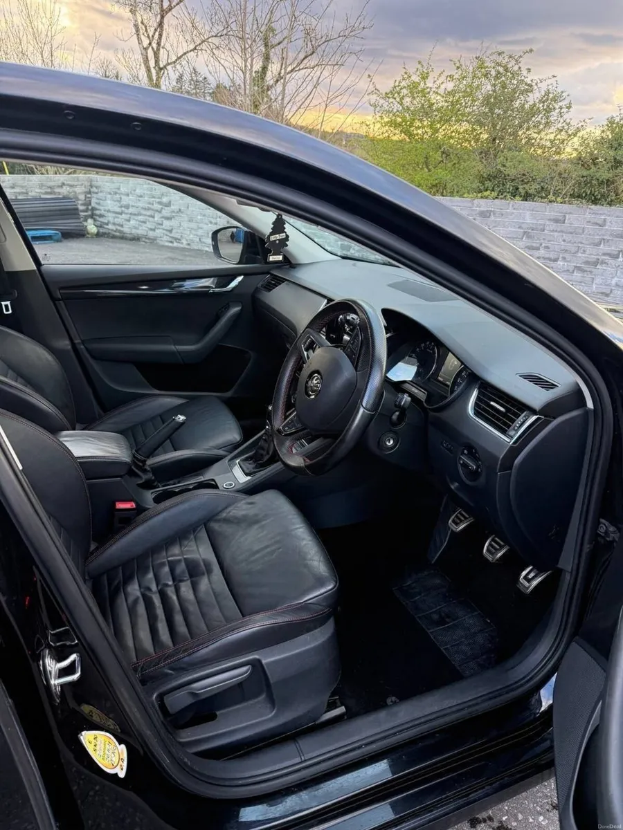 Skoda Octavia 2014 Low mileage - Image 4