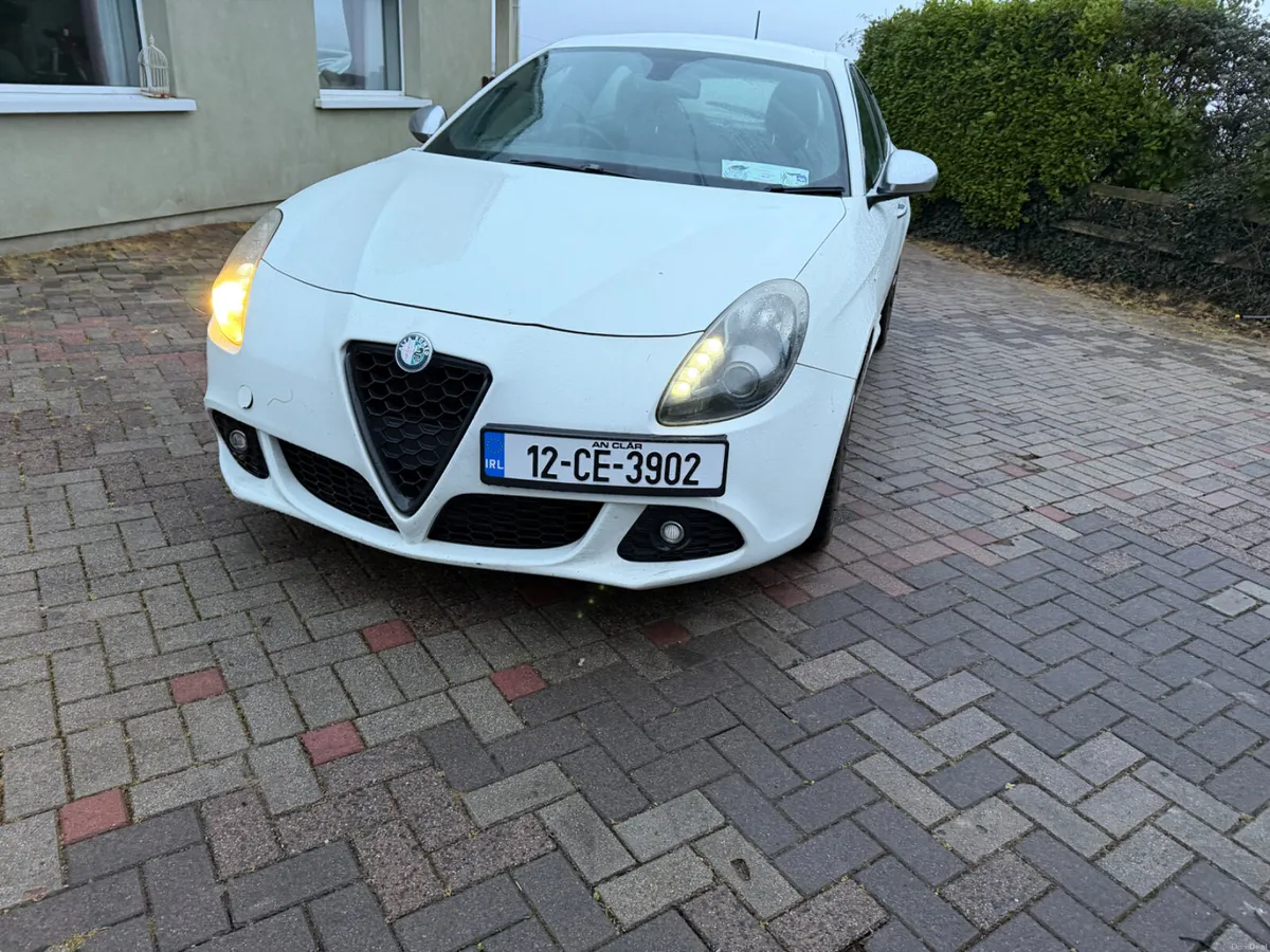 Alfa Romeo Giulietta 2012 - Image 3