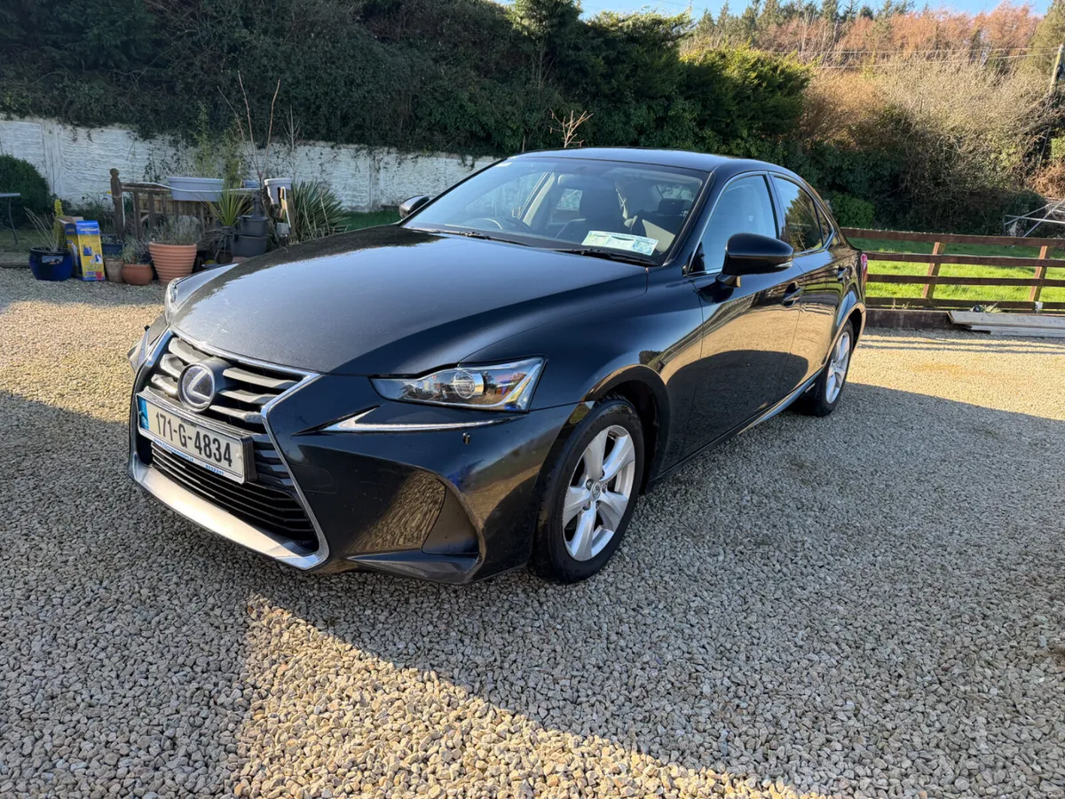Lexus IS 300H Saloon 2017 Lovely Car - Image 4