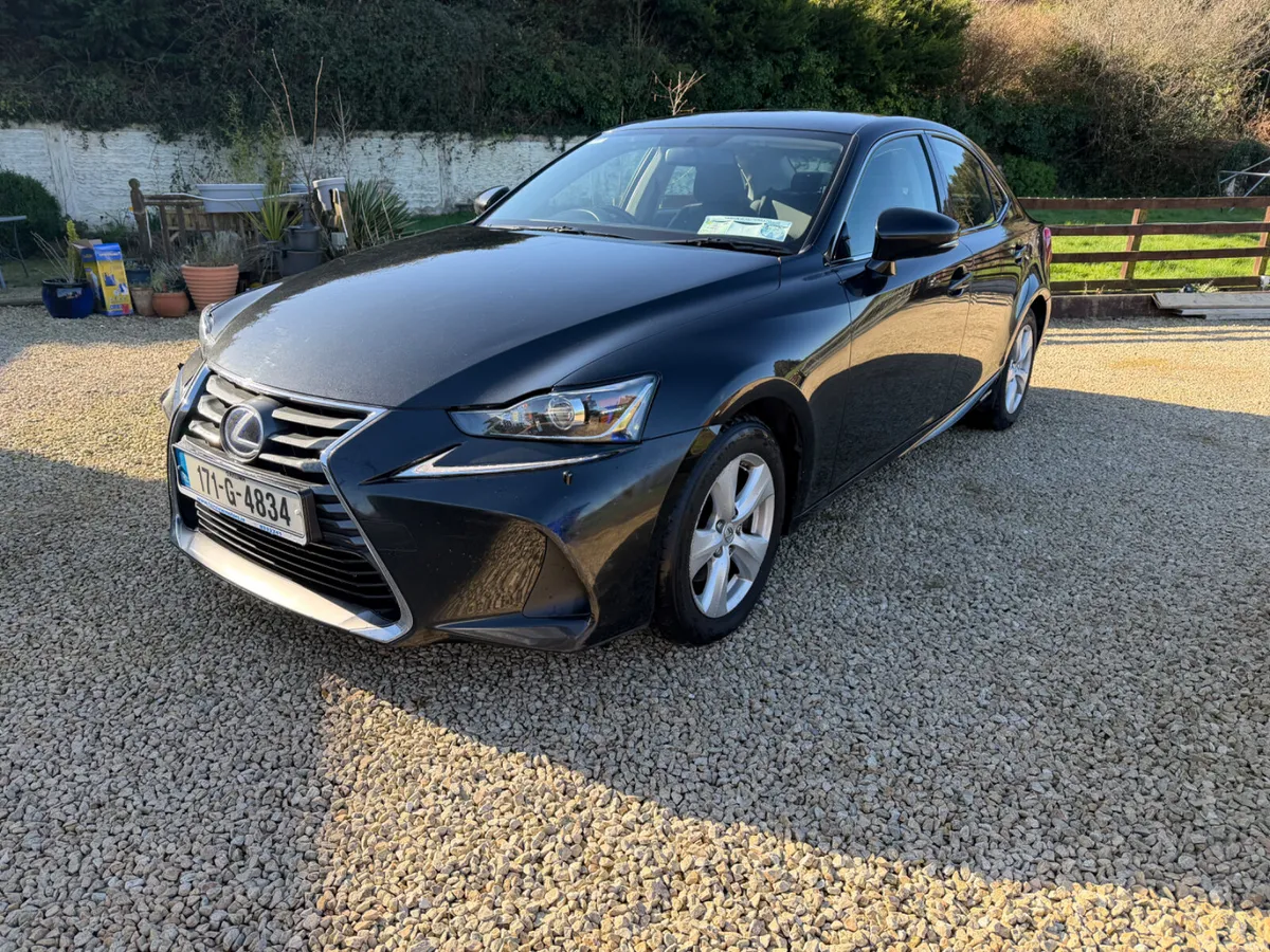Lexus IS 300H Saloon 2017 Lovely Car - Image 2