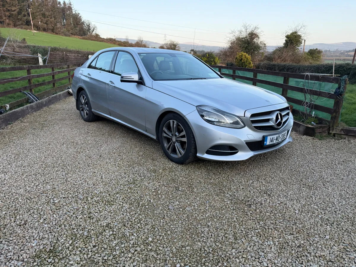 Mercedes-Benz E220 D Auto 2014 - Image 1