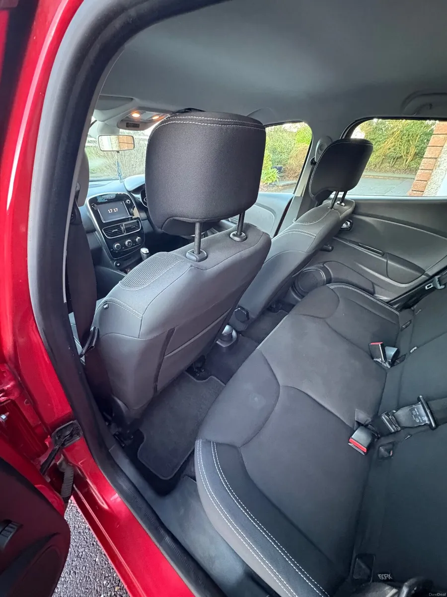 Renault Clio 2018 - Image 2
