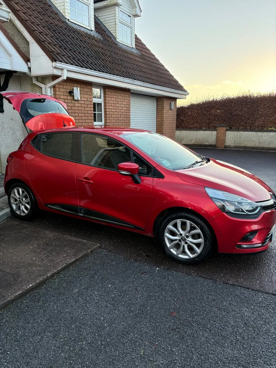 Renault Clio 2018 - Image 1