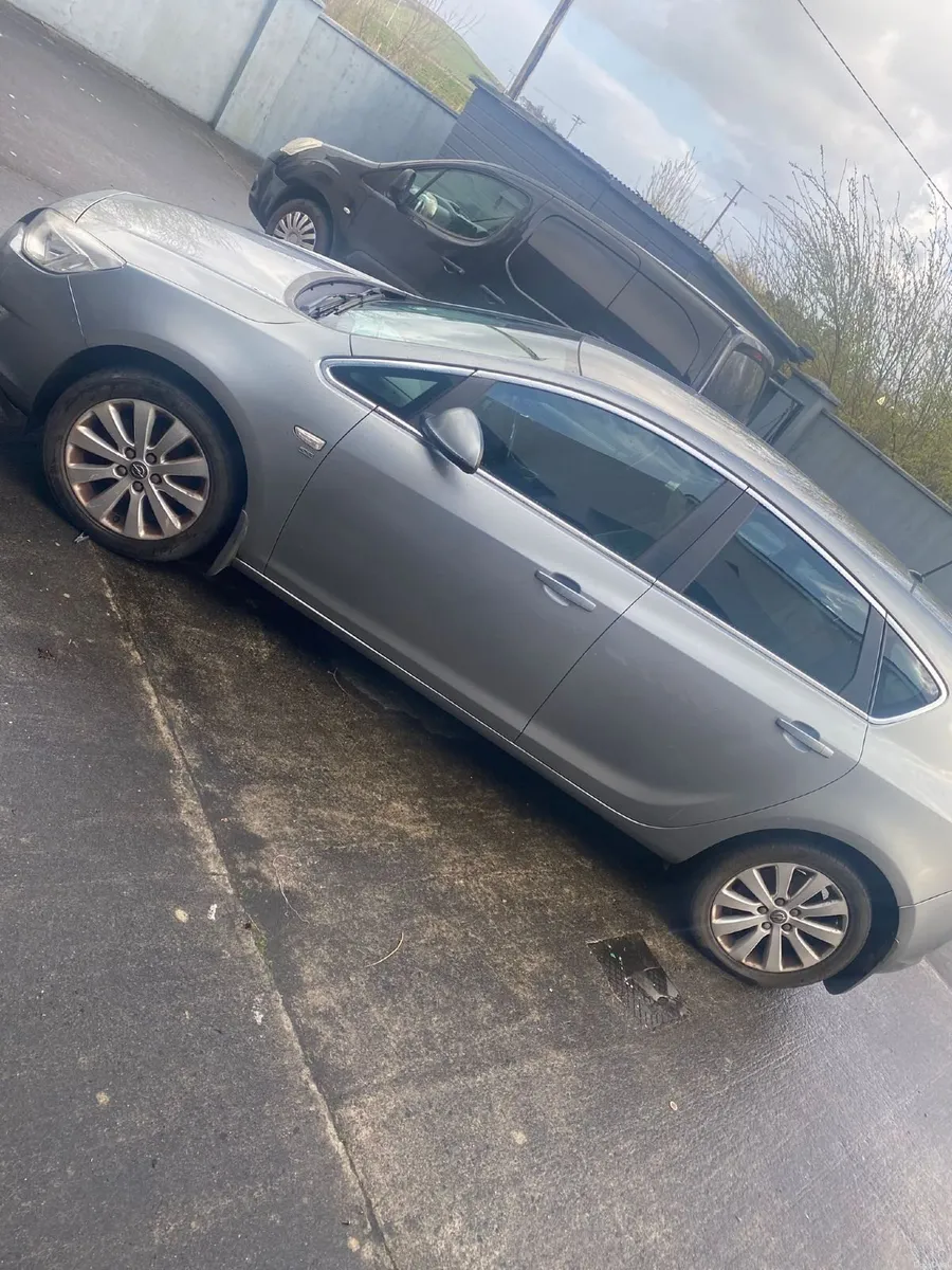 Opel Astra 2012 - Image 3