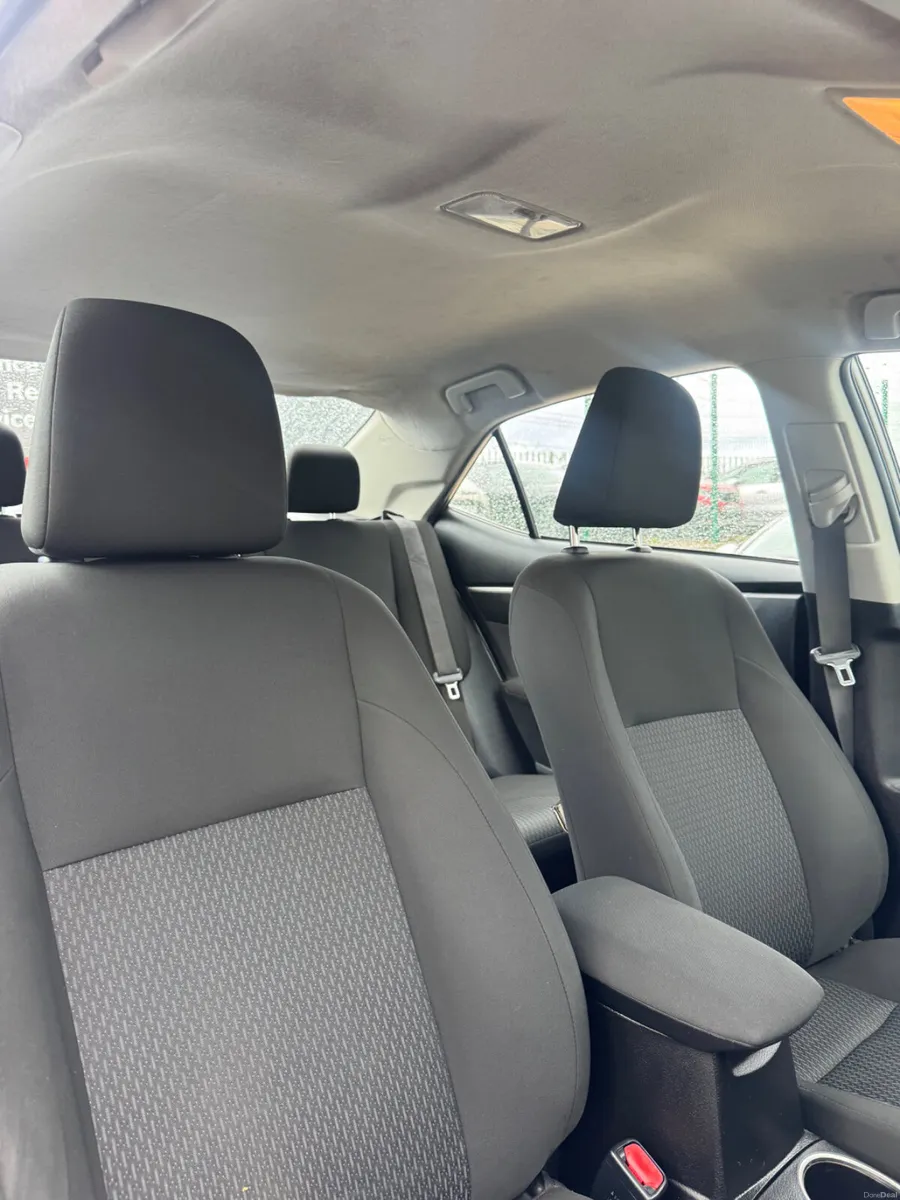 Toyota Corolla 2014 - Image 6