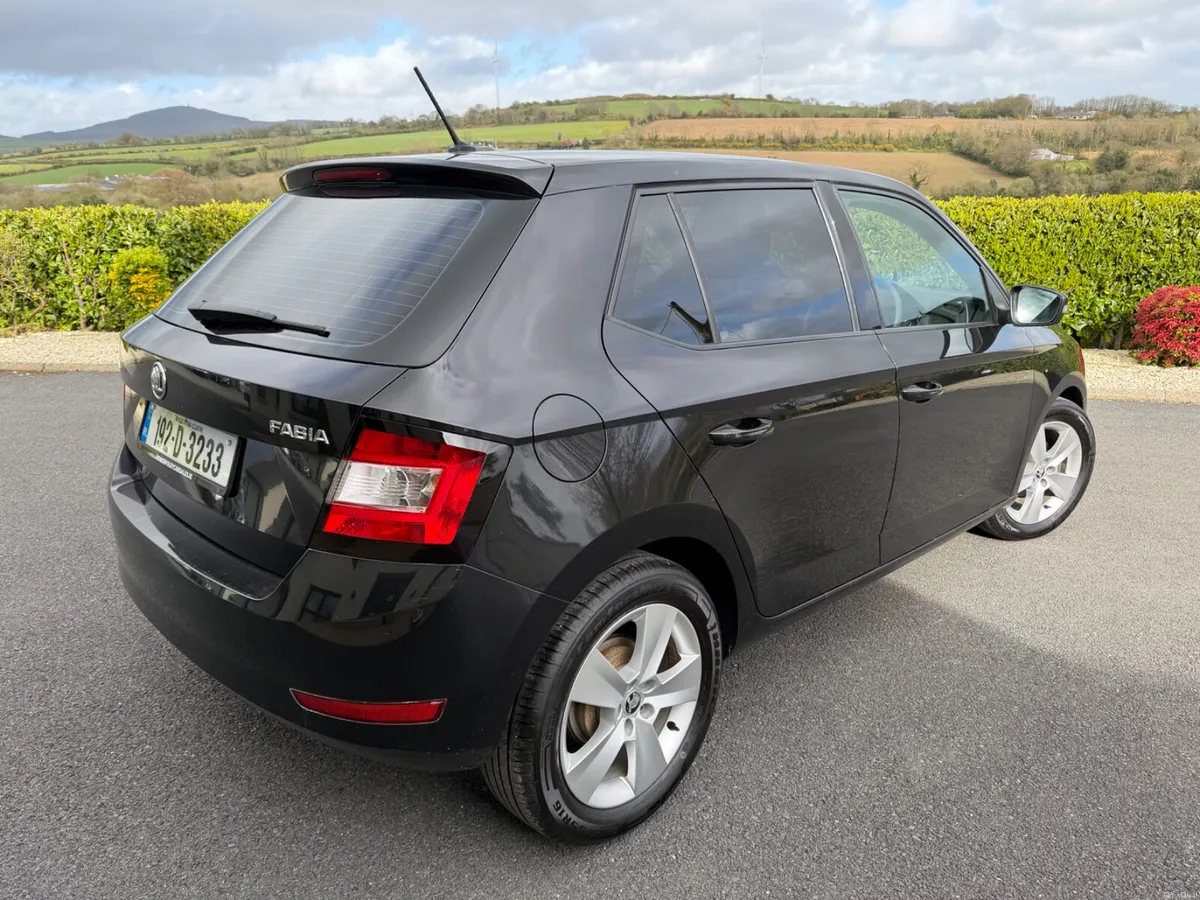 2019 (192)Skoda Fabia 1.0 Petrol 5Dr NCT 07/27 - Image 4