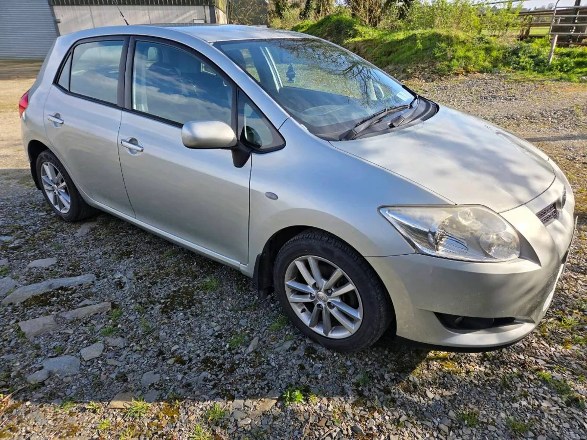 Toyota Auris 2009 - Image 3