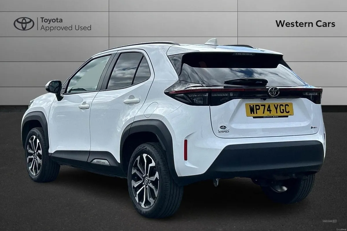 Toyota Yaris Cross 1.5 VVT-h Design E-CVT Euro 6 ( - Image 4