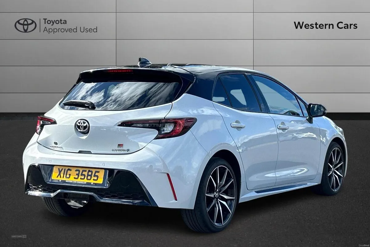 Toyota Corolla 1.8 VVT-h GR SPORT CVT Euro 6 (s/s) - Image 2