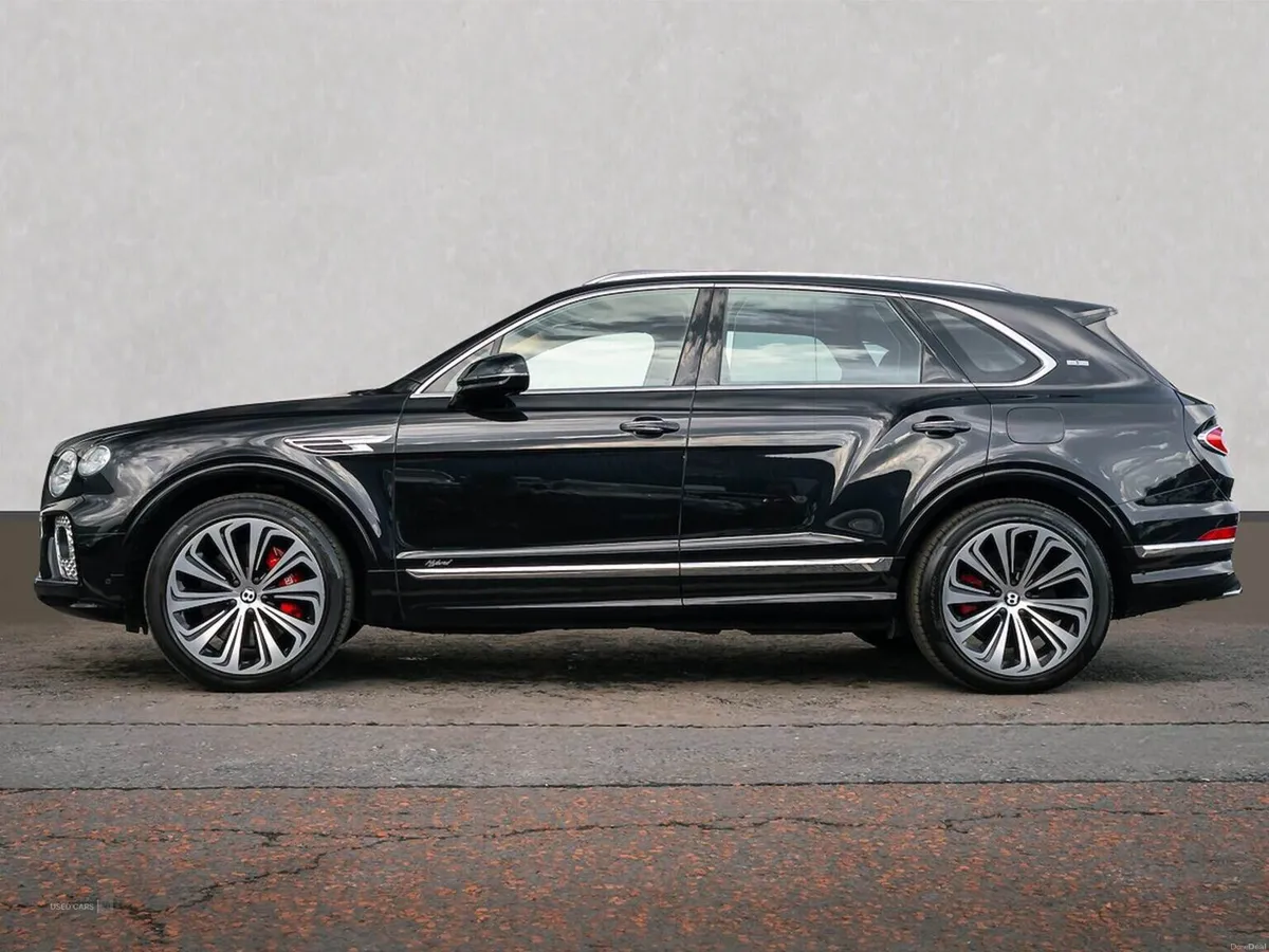 Bentley Bentayga 3.0 V6 Hybrid First Edition 5Dr A - Image 4