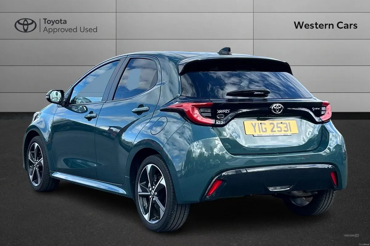 Toyota Yaris 1.5 VVT-h Excel E-CVT Euro 6 (s/s) 5d - Image 4