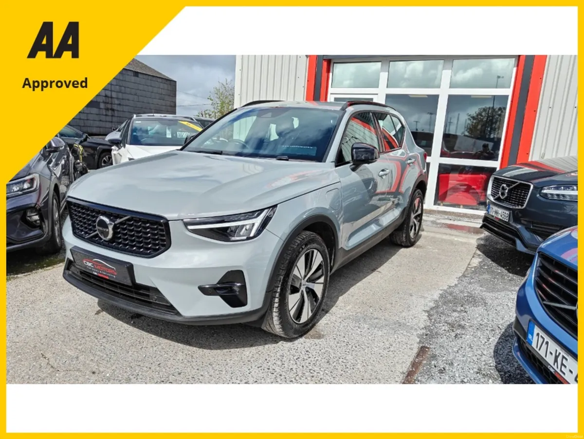 Volvo XC40 2023 T4 Plus 1.5 Petrol Plug In Hybird - Image 5