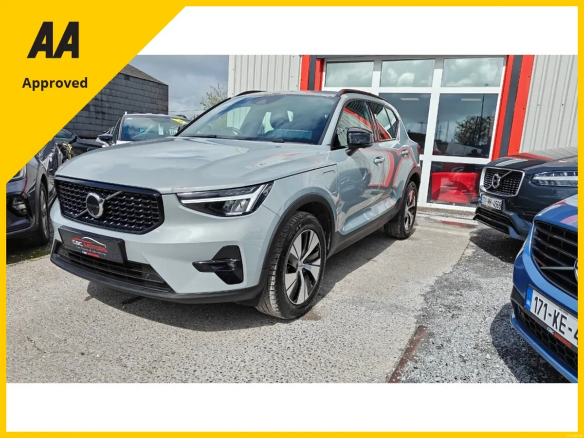 Volvo XC40 2023 T4 Plus 1.5 Petrol Plug In Hybird - Image 6