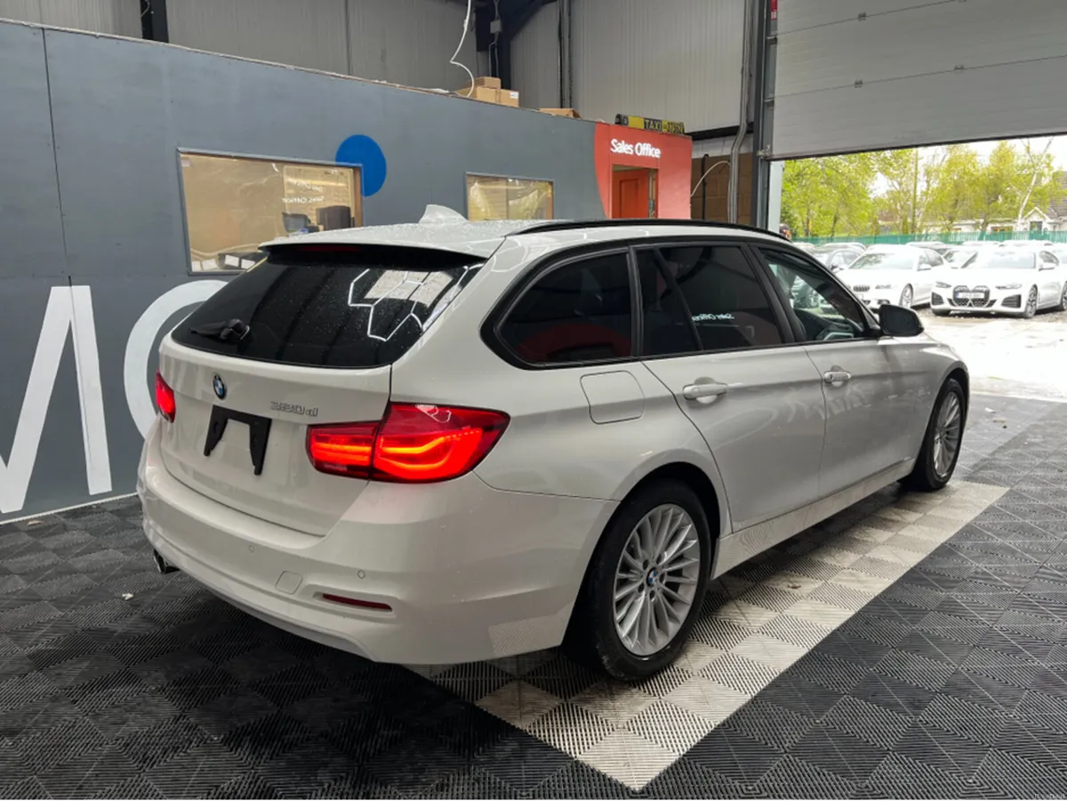 BMW 3-Series 2018 BMW 320D TOURING 2.0 AUTOMATIC / - Image 4