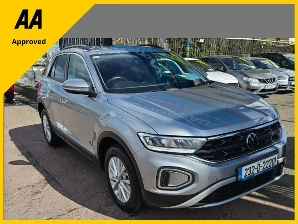 Volkswagen T-Roc 2.0 TDI, LIFE MODEL, LOW MILEAGE, - Image 1