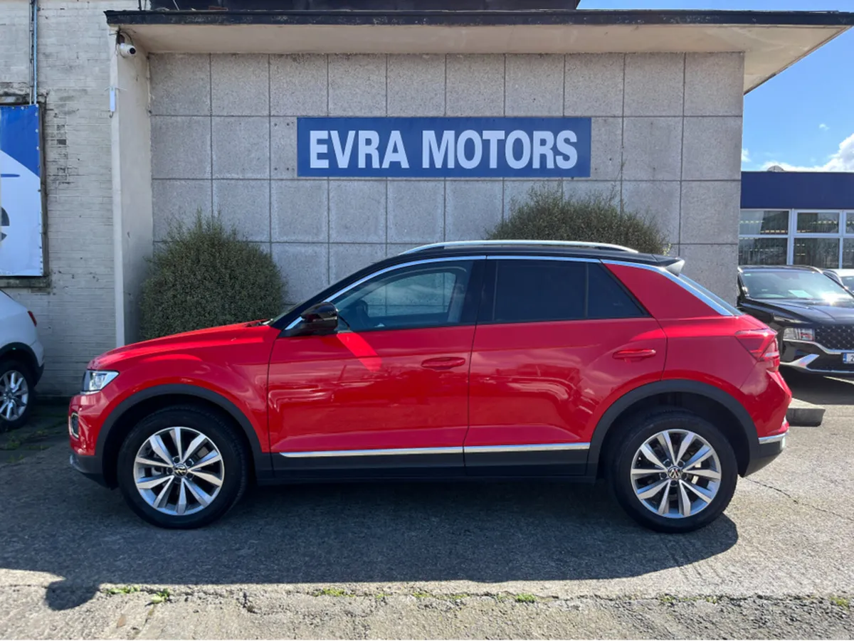 Volkswagen T-Roc STYLE AUTOMATIC 2.0 DIESEL //LOW - Image 6