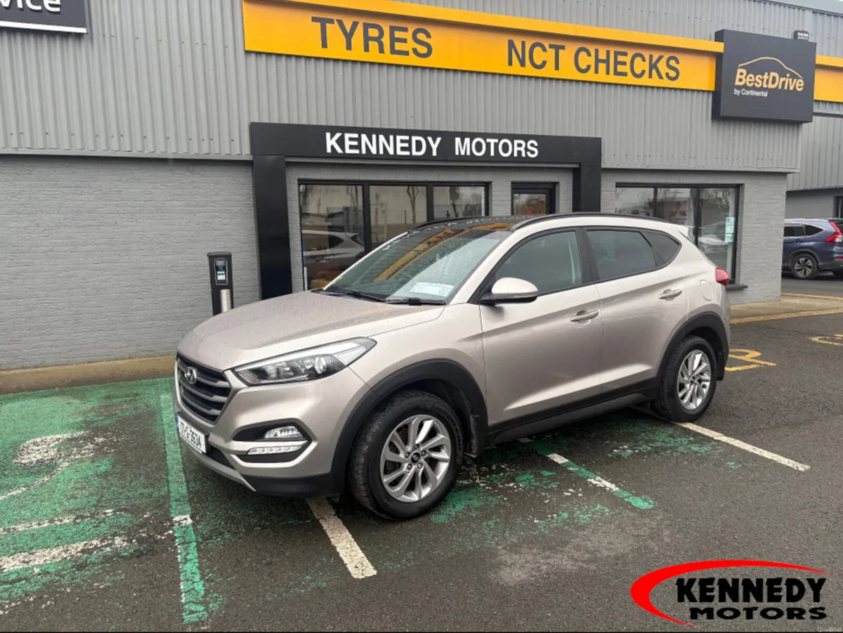 Hyundai Tucson IX35 1.7 PREMIUM 5DR - Image 1