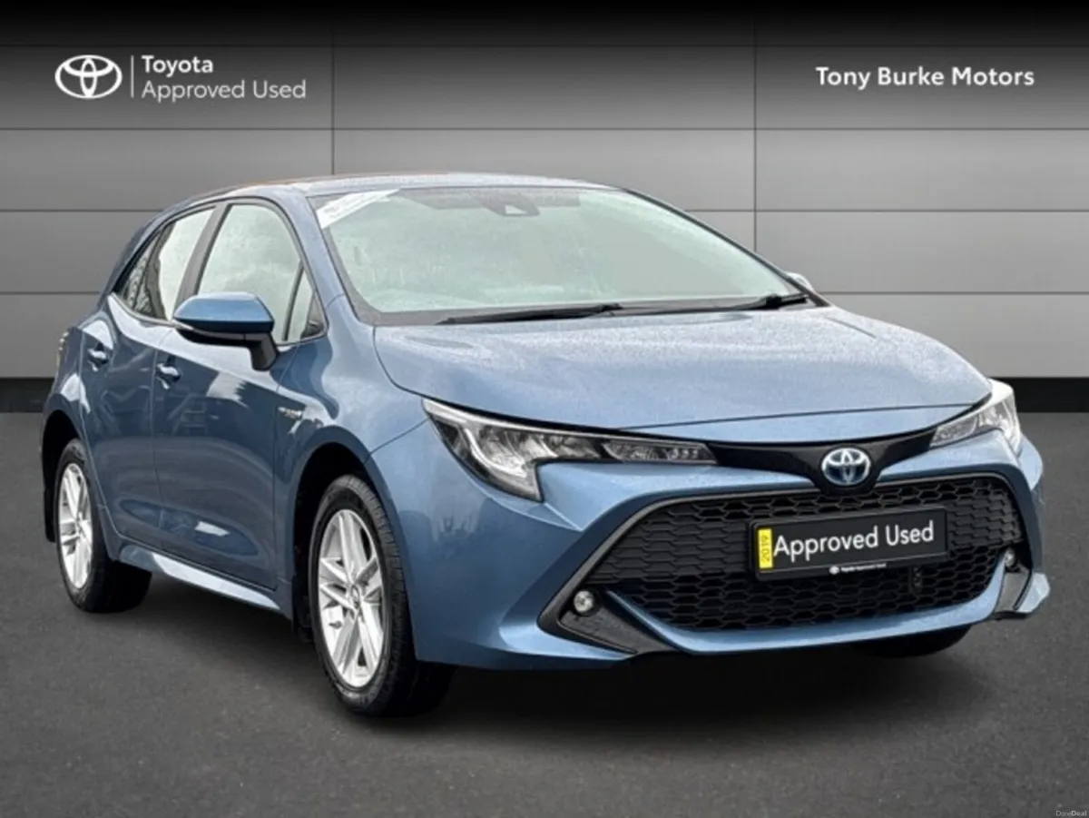 Toyota Corolla Hatchback 5dr Hybrid - Luna Edition - Image 1