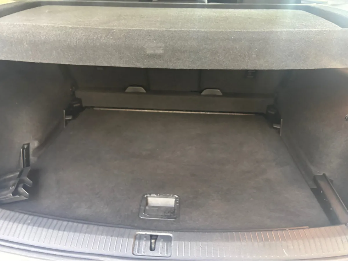 Volkswagen Tiguan TRENDLINE 2.0 TDI MANUAL 6SPEED - Image 4