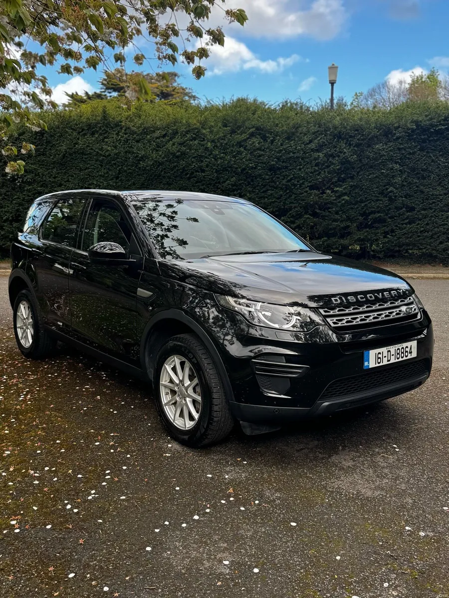 Land Rover Discovery Sport TD4(7 seats) - Image 1