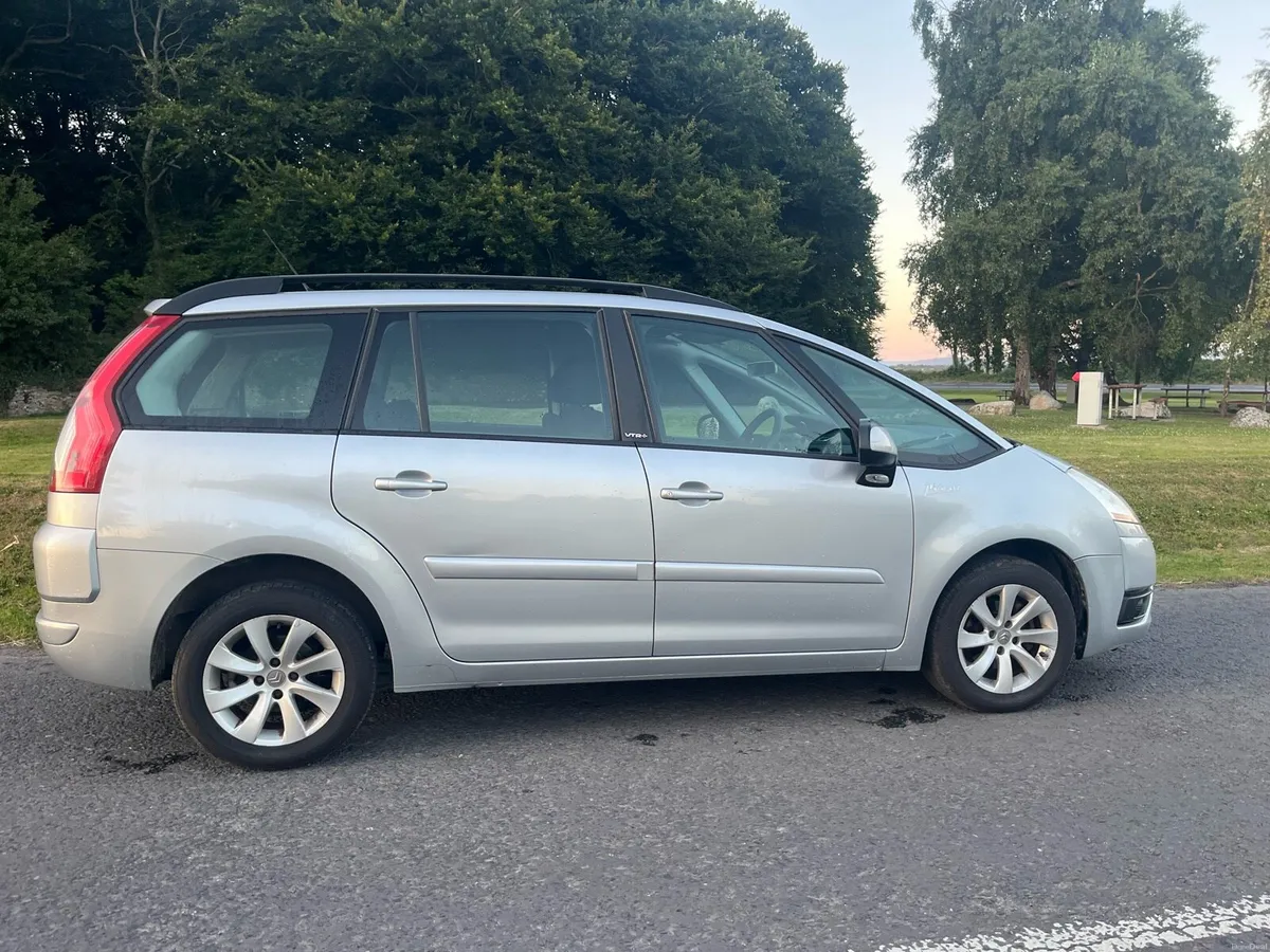 Citroen C4 Grand Picasso 7-seater Automatic - Image 2