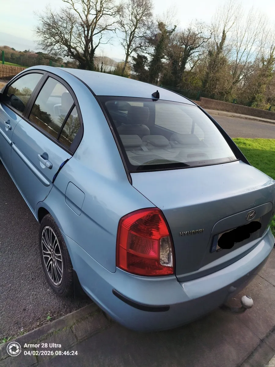 Hyundai Accent 2006 for repairs - Image 4