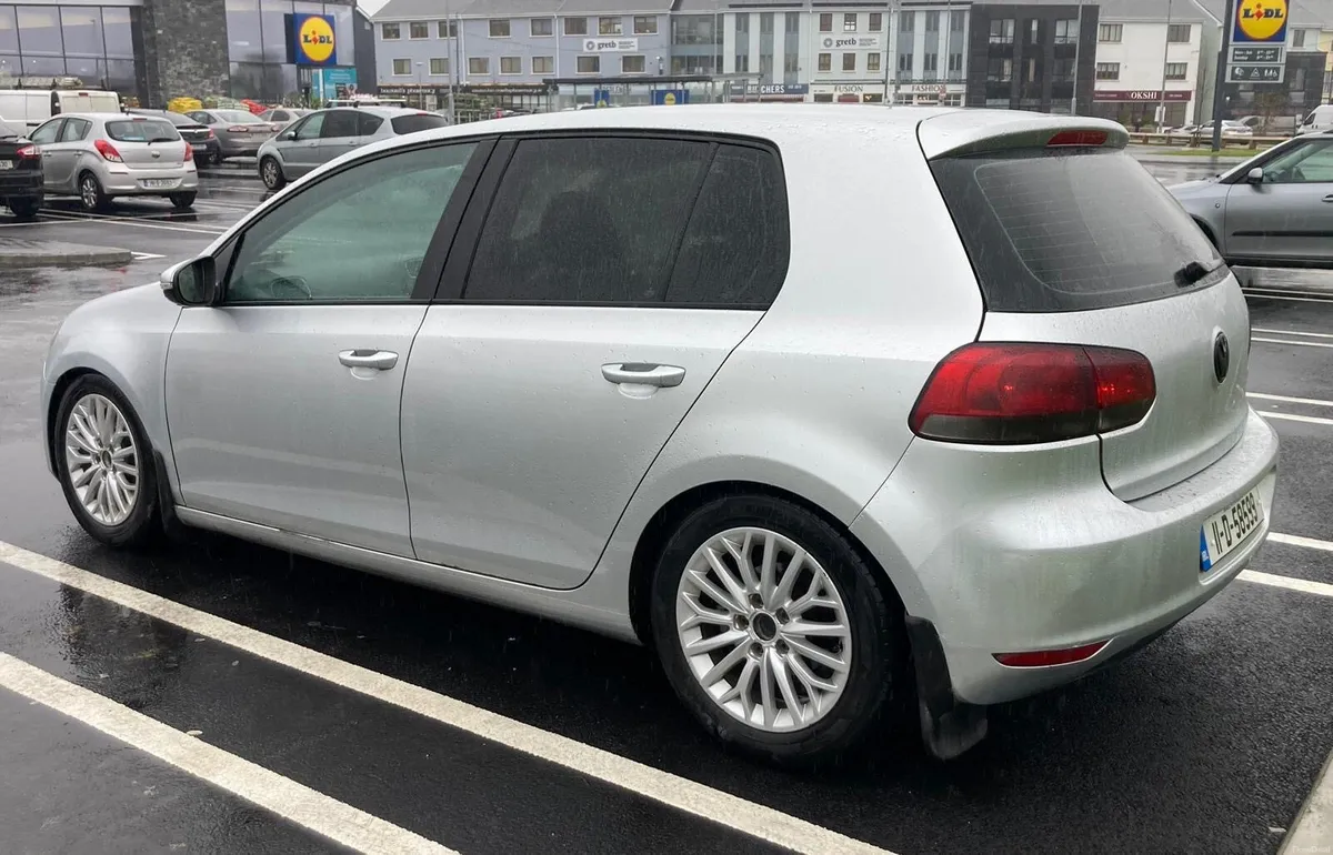 Volkswagen Golf mk6 tax and test - Image 4