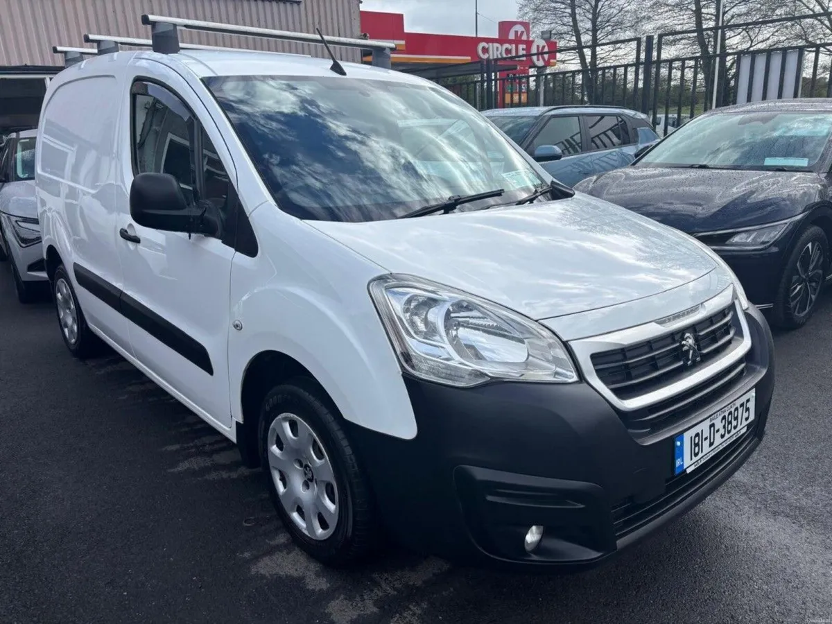 Peugeot Partner 1.6 BlueHDi 75bhp 5 Seats Active - Image 2