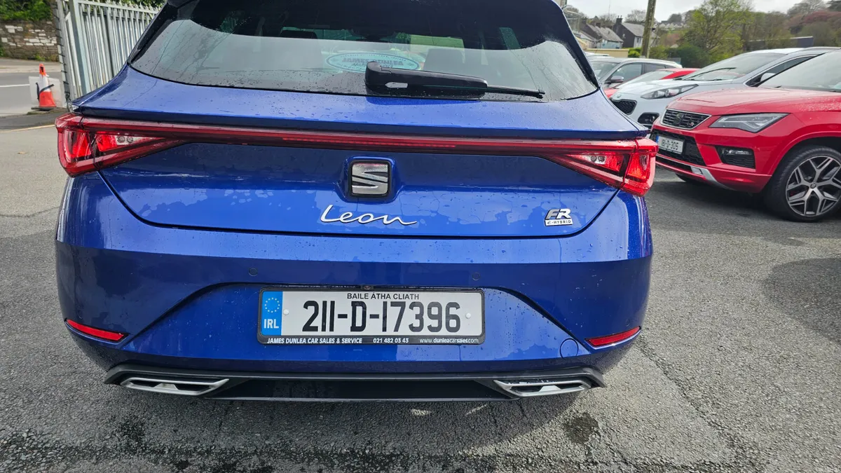 SEAT Leon 2021  1.4 e-Hybrid 204hp DSG FR+ - Image 4