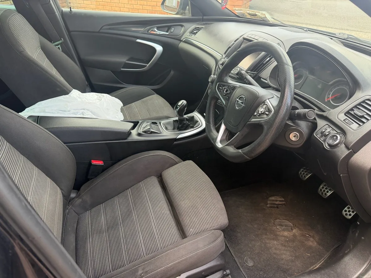 Opel Insignia SRI sport - NEW NCT 13 months - Image 3